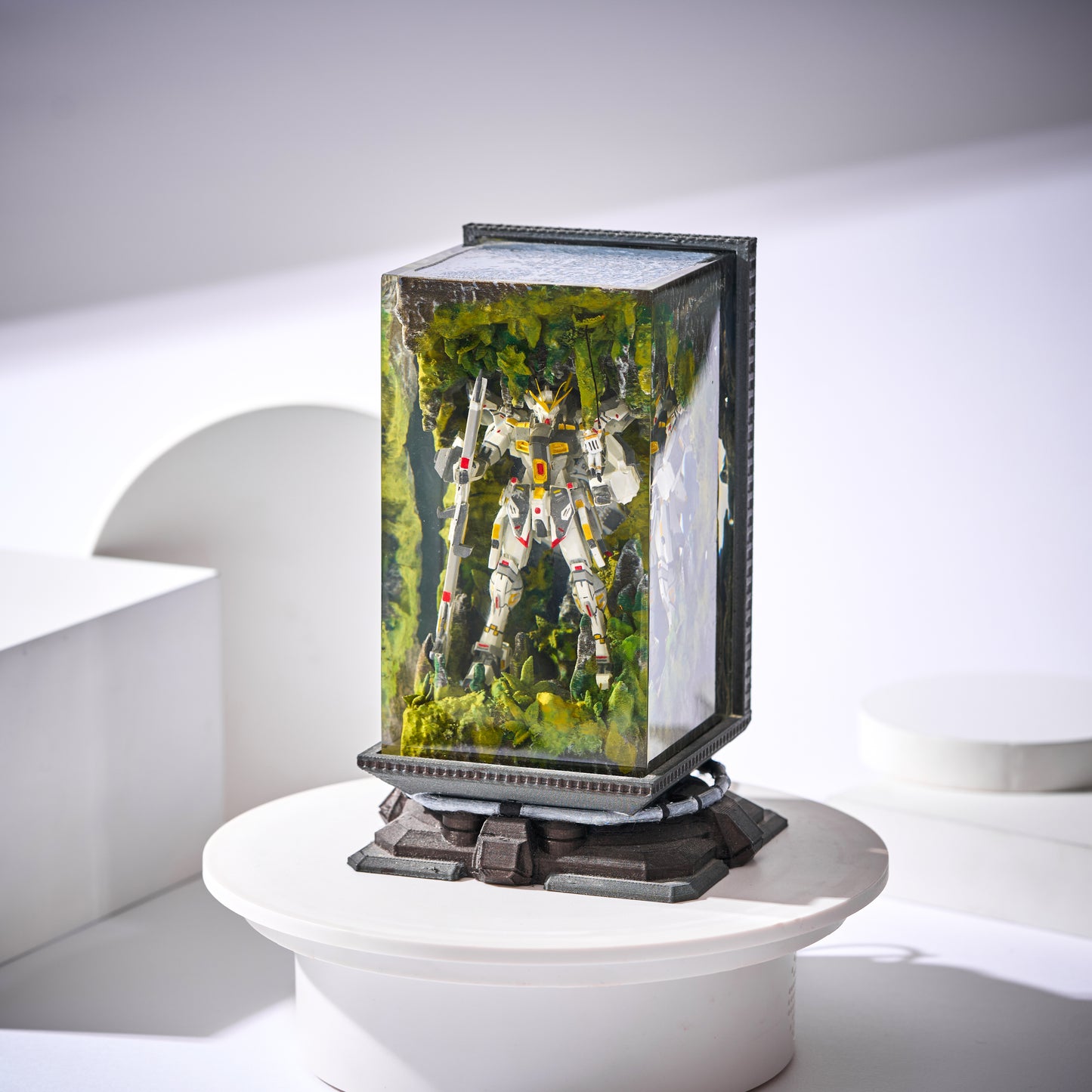 Gundam v5 Resin Lamp