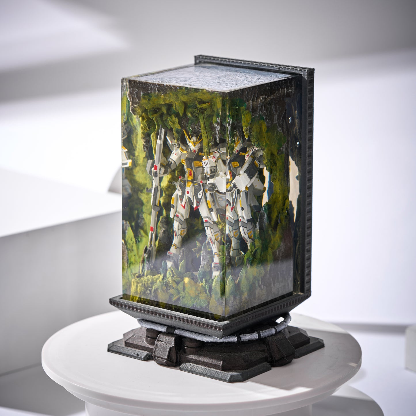 Gundam v5 Resin Lamp
