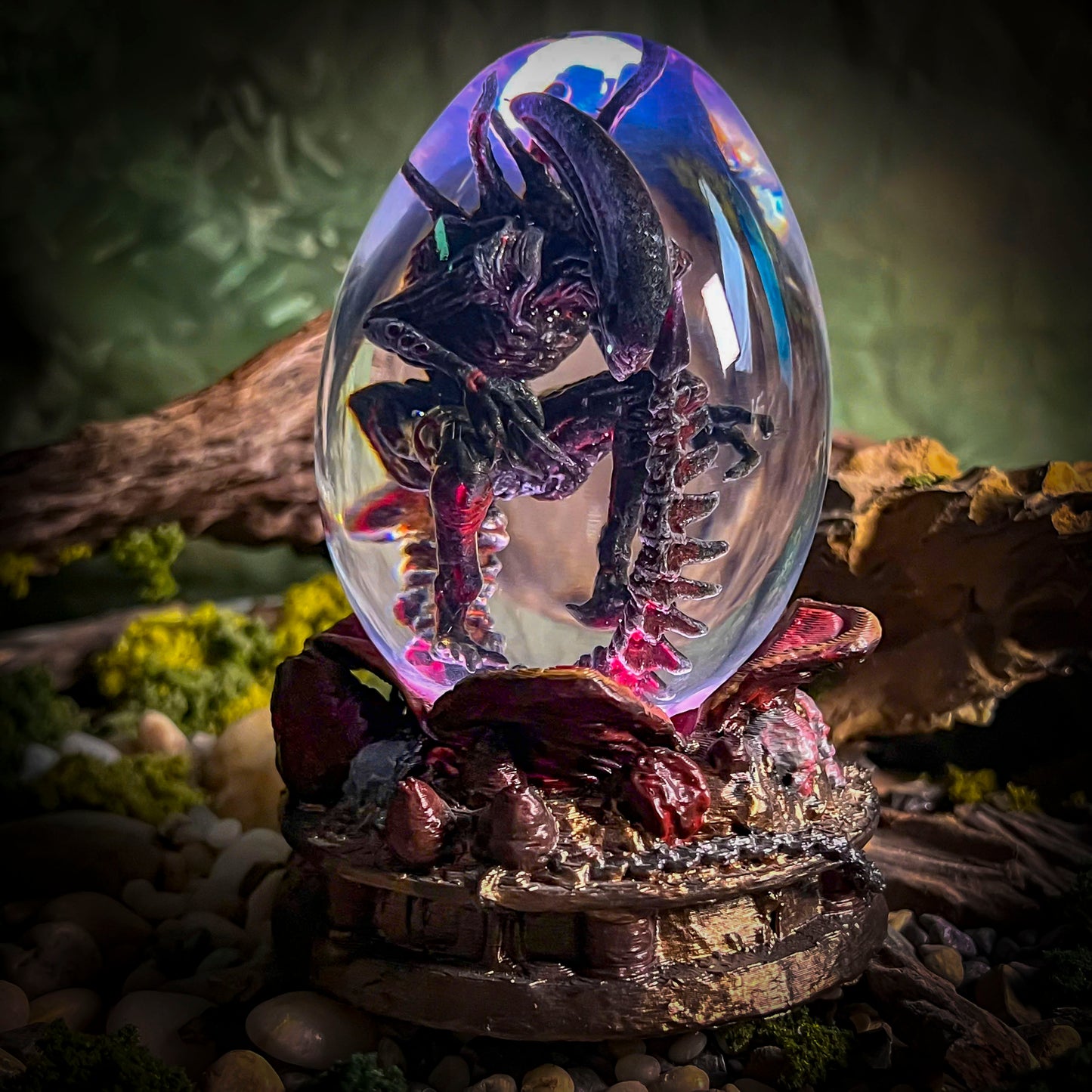 Space Monster Hatchlight