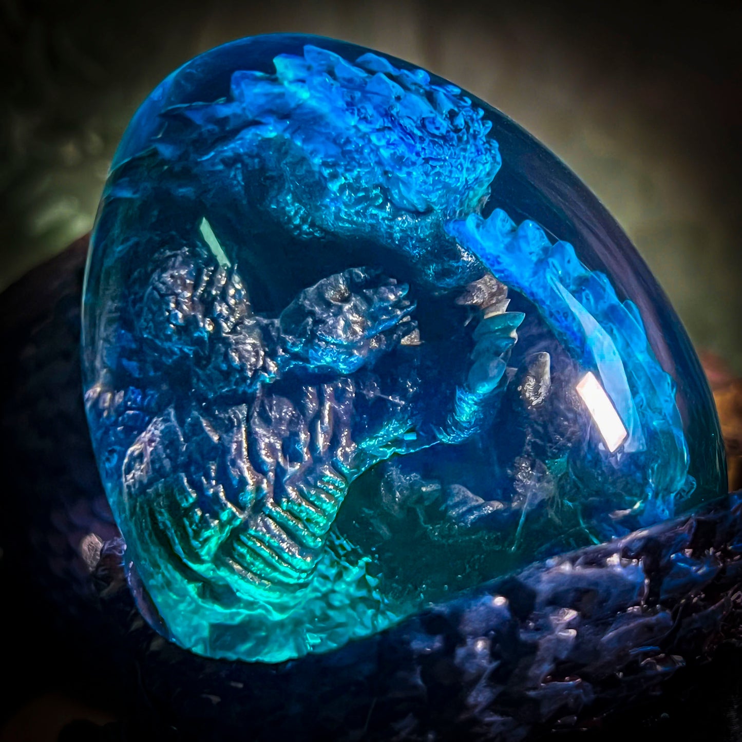 Legendary Monster Hatchlight