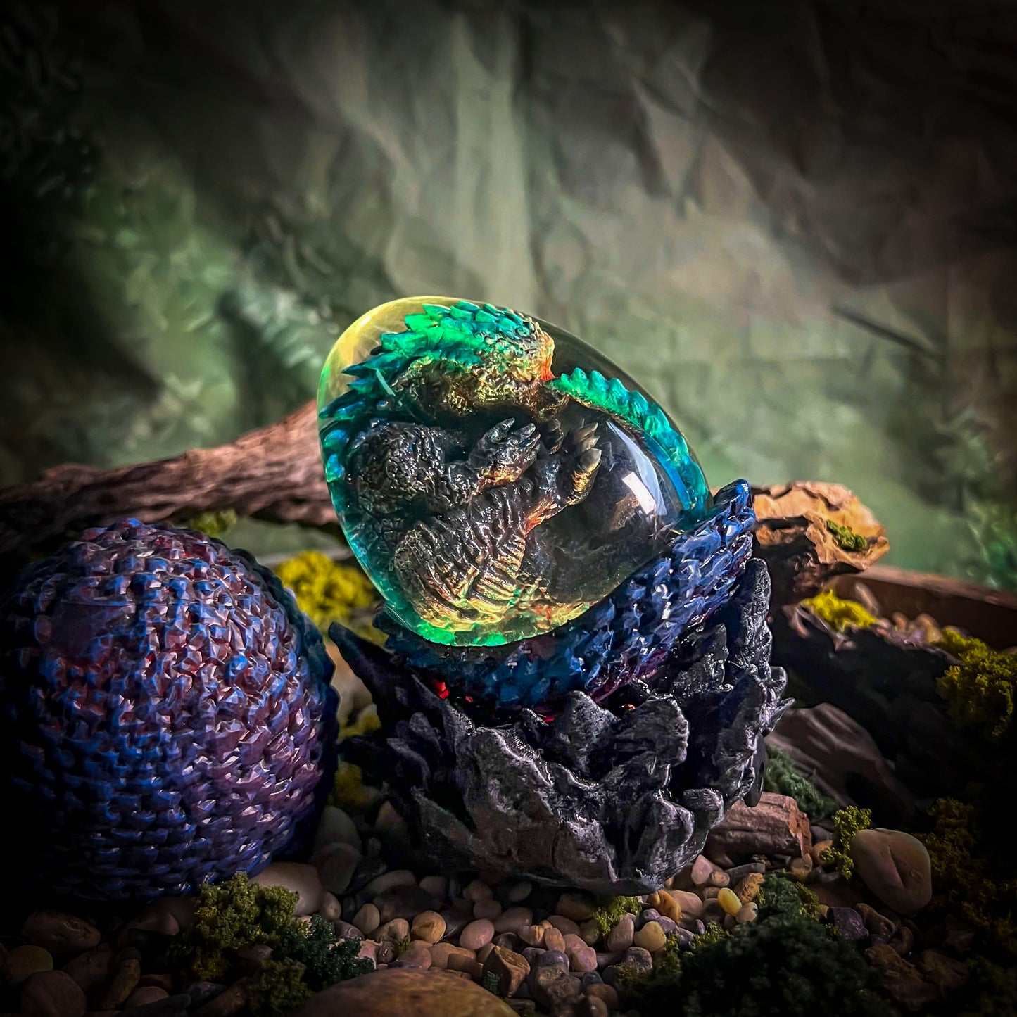 Legendary Monster Hatchlight