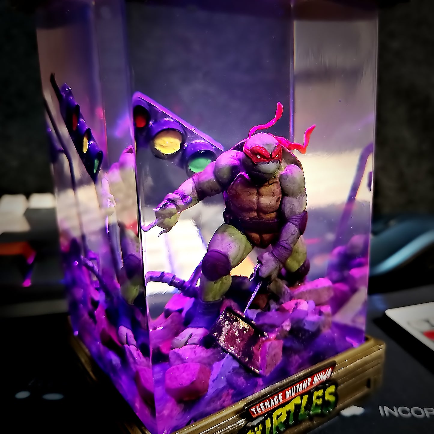 Teenage Mutant Ninja Turtles- Raphael (Red)