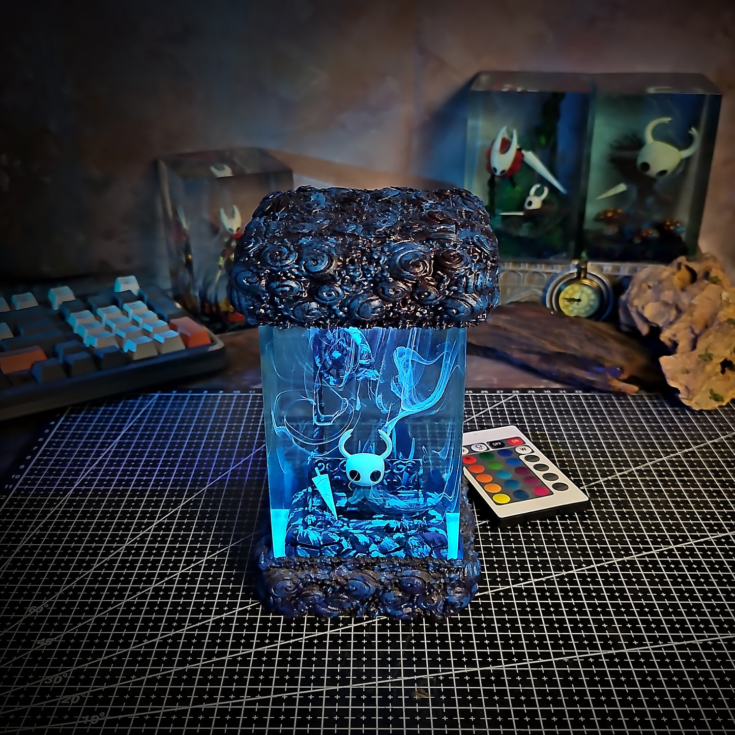Hollow Knight Lamp