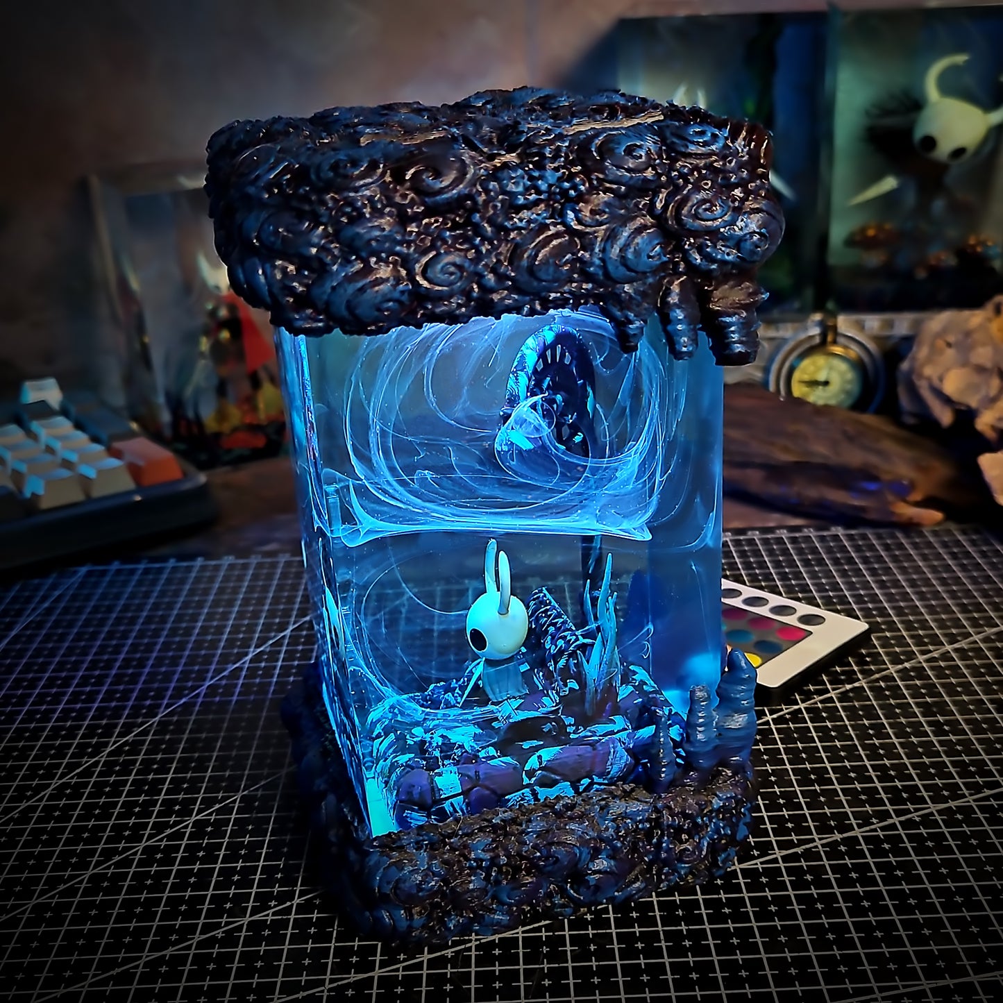 Hollow Knight Lamp