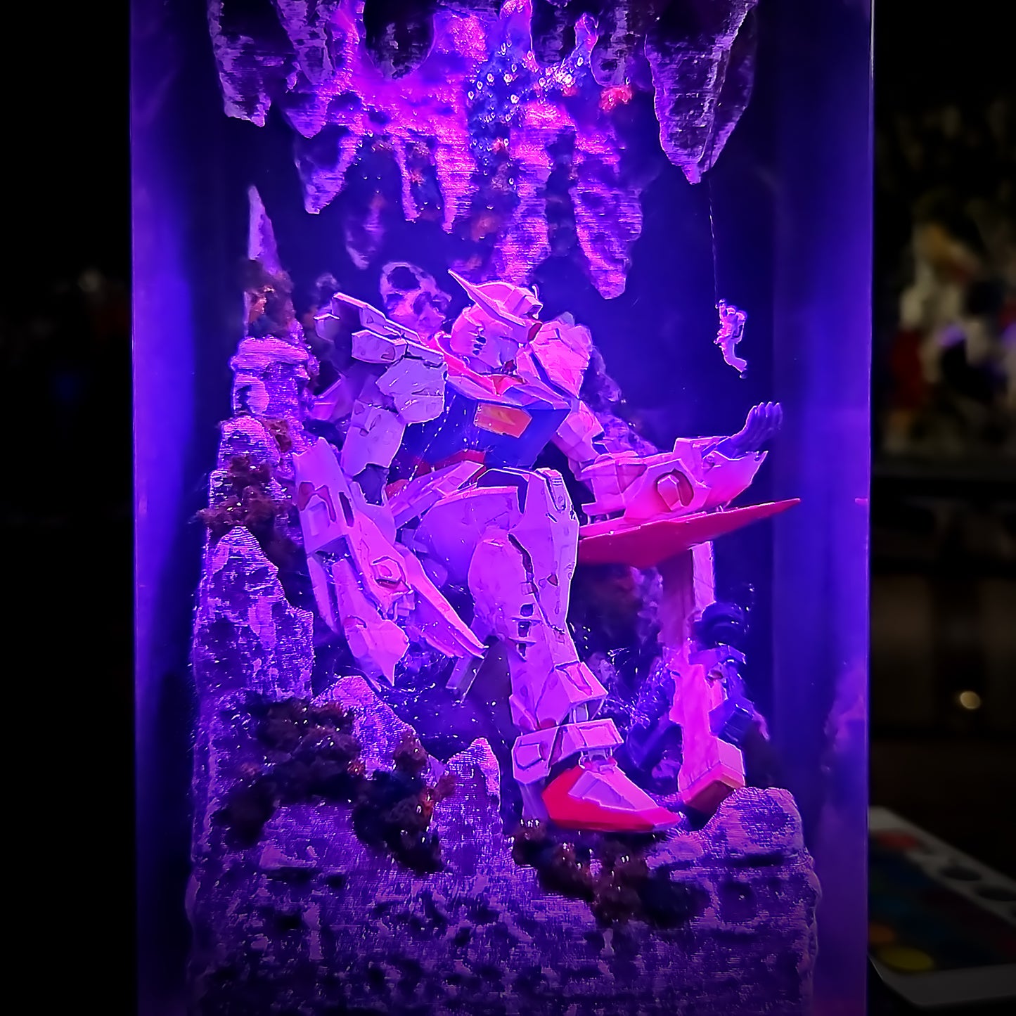 Gundam v1 Resin Lamp