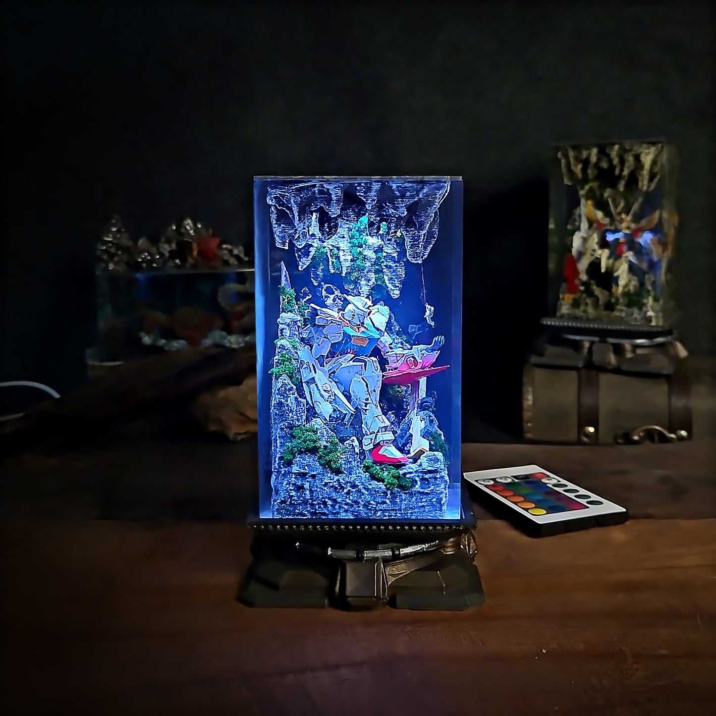 Gundam v1 Resin Lamp