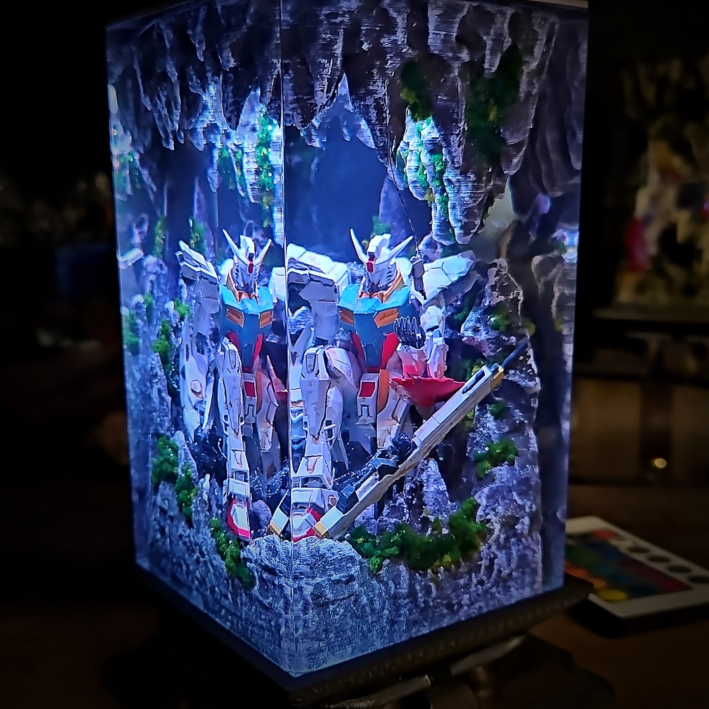 Gundam v1 Resin Lamp