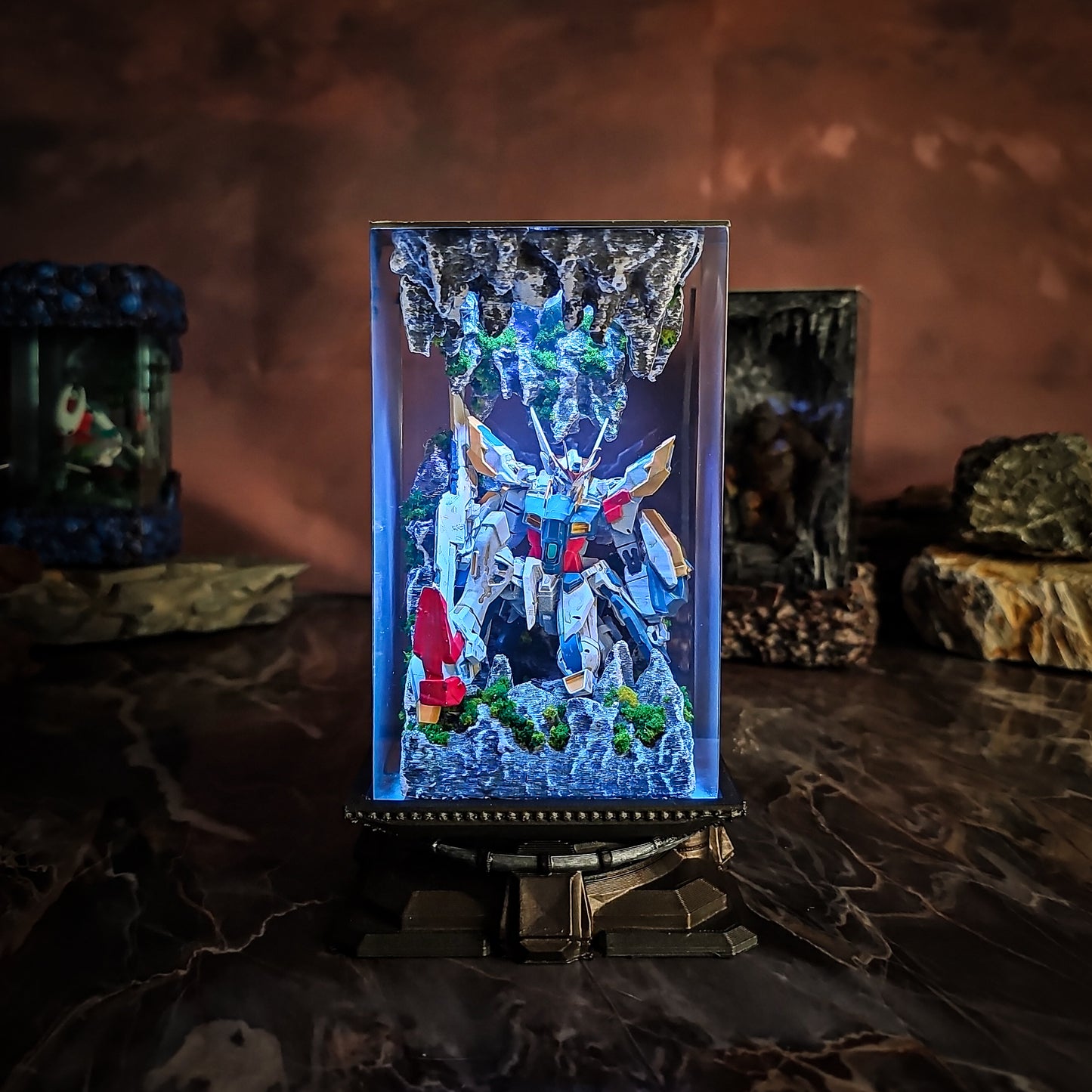 Gundam v2 resin lamp