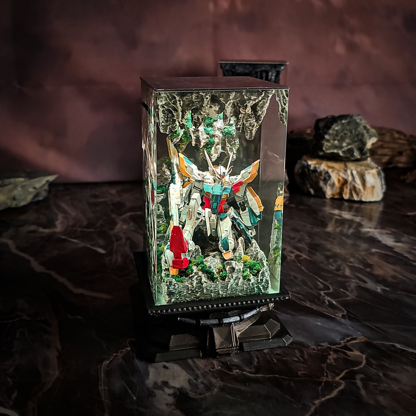 Gundam v2 resin lamp