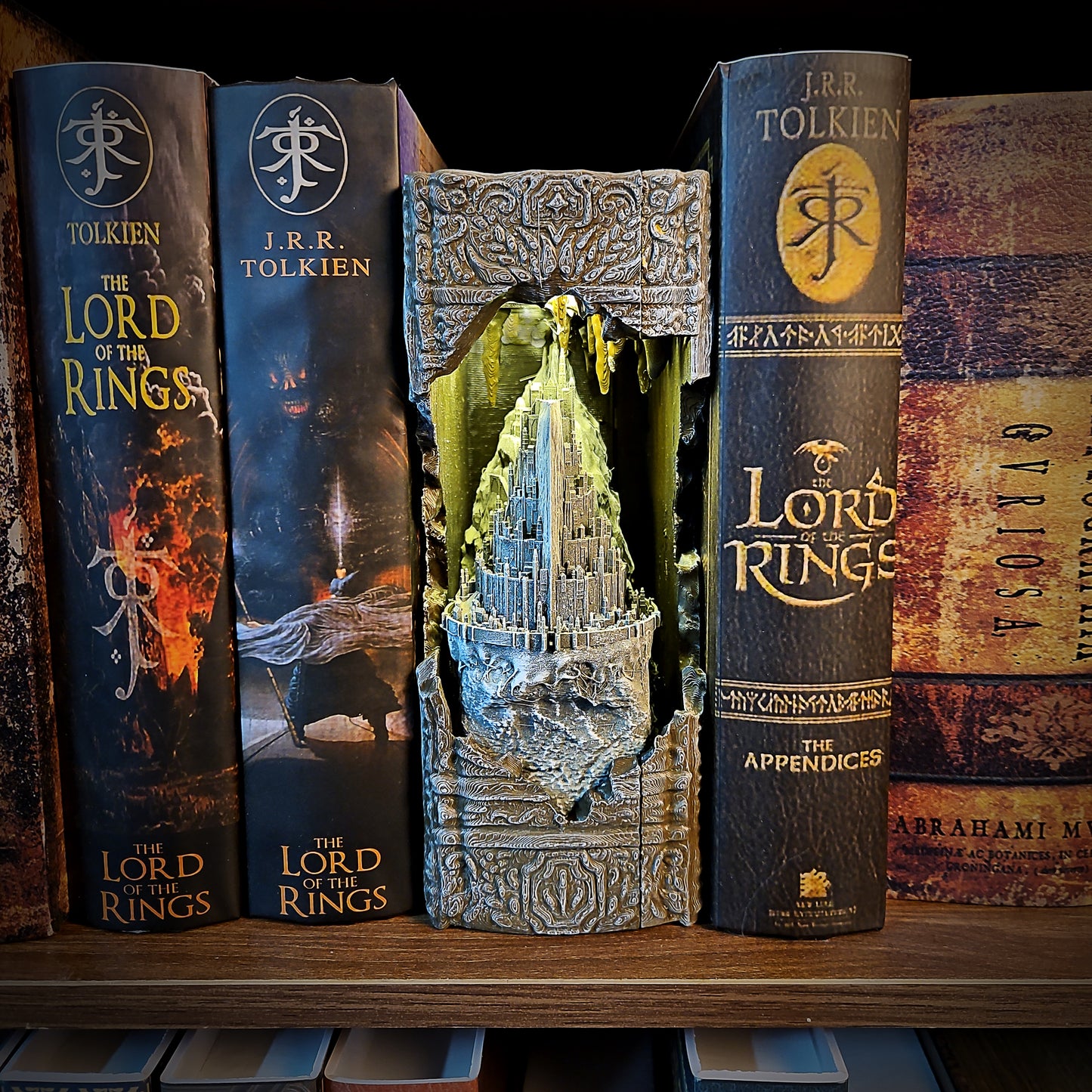 LOTR Book Nook – Handmade Diorama ( Minas Tirith )