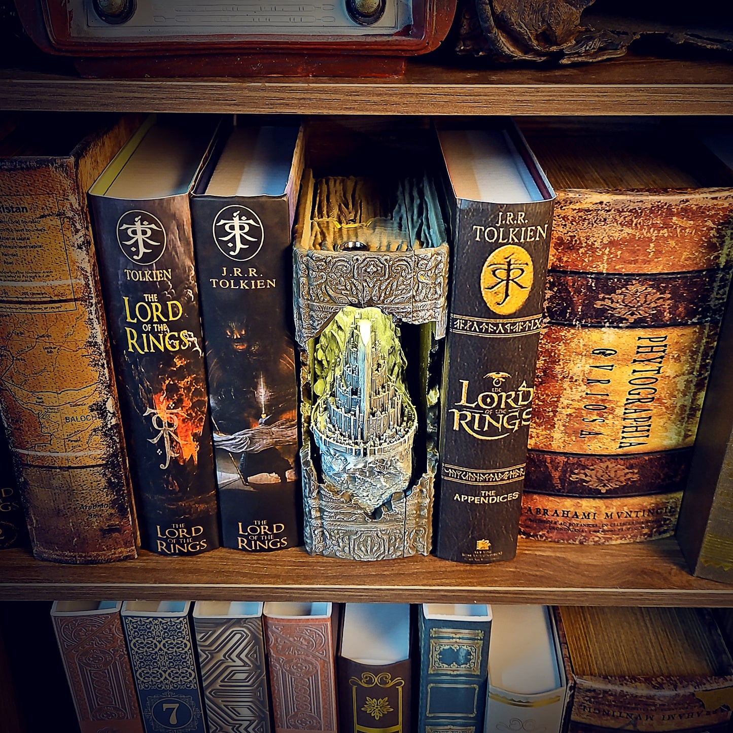 LOTR Book Nook – Handmade Diorama ( Minas Tirith )