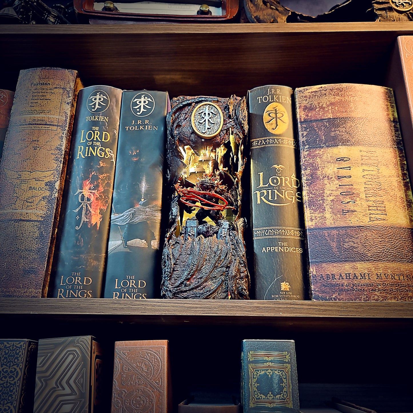 LOTR Book Nook – Handmade Diorama