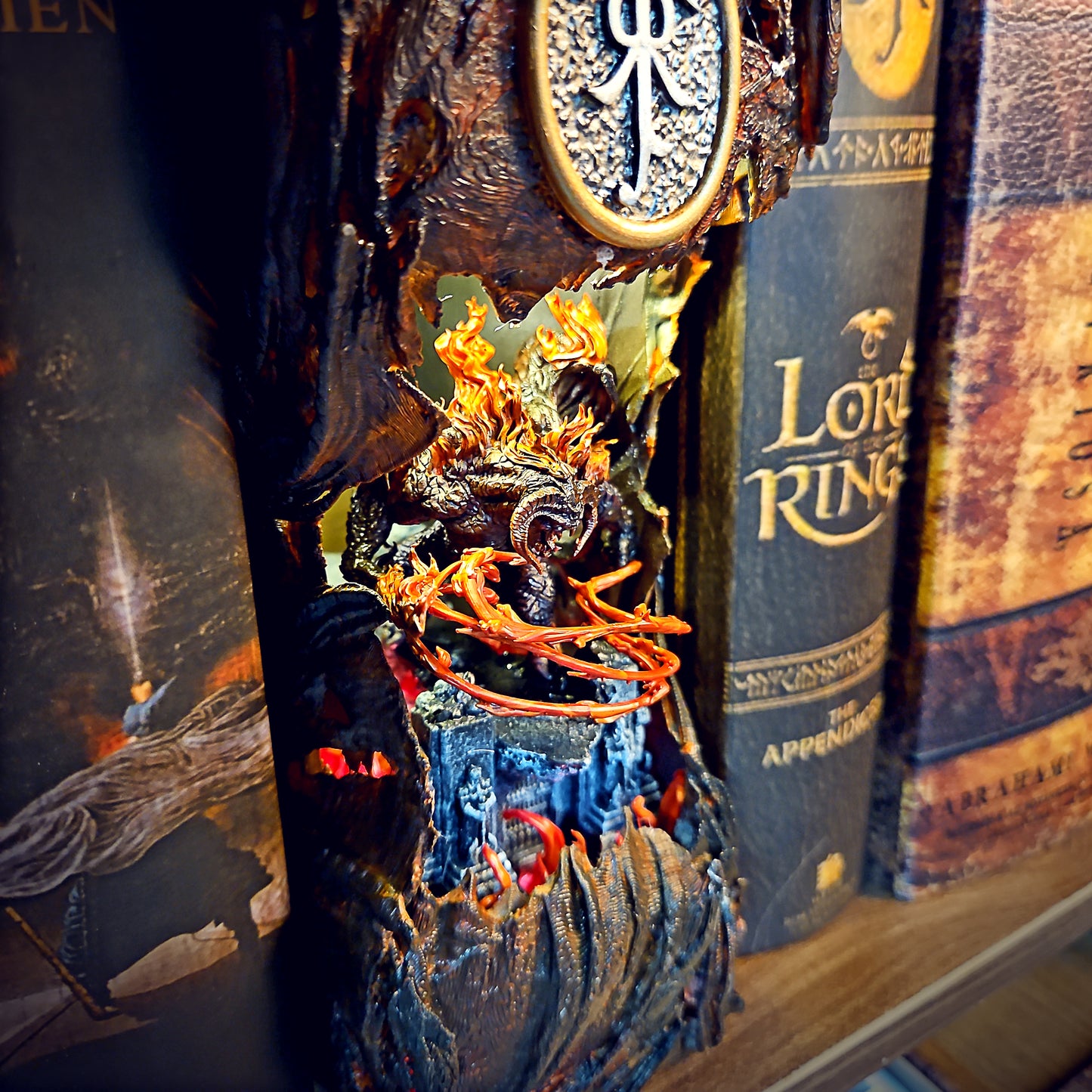 LOTR Book Nook – Handmade Diorama