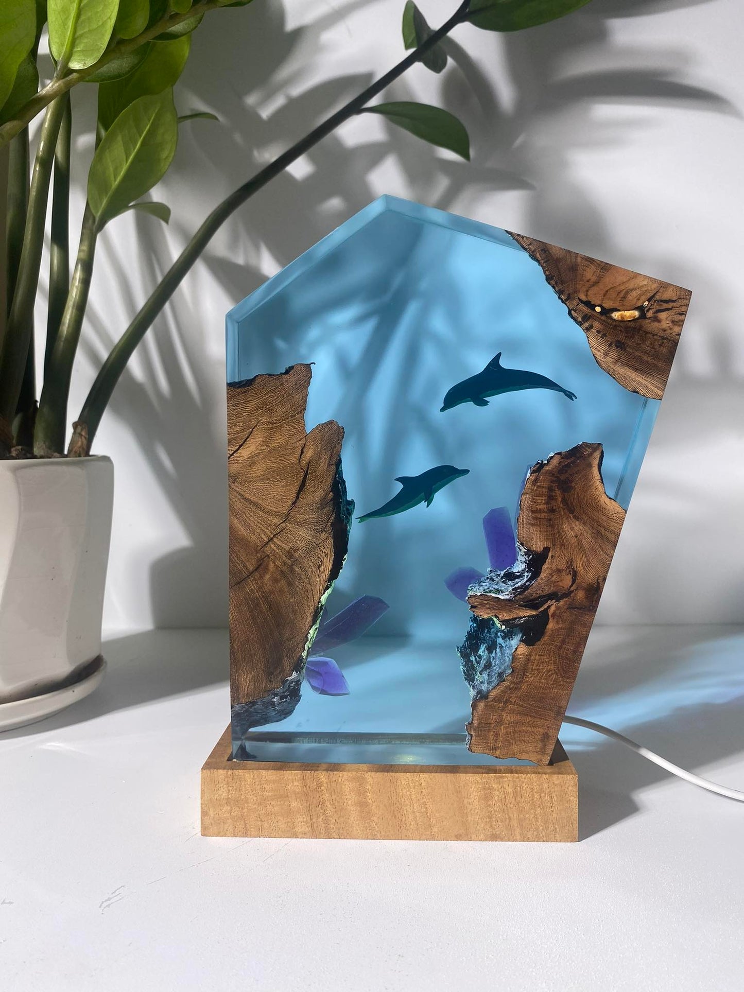 Dolphin style - Epoxy Resin Lamp