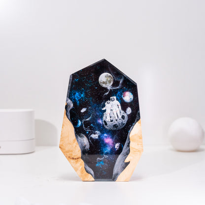 Lunar Dreamer