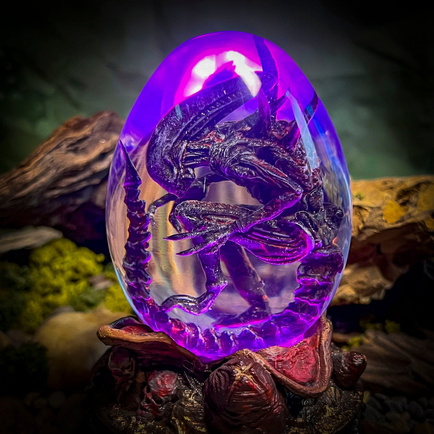 Space Monster Hatchlight