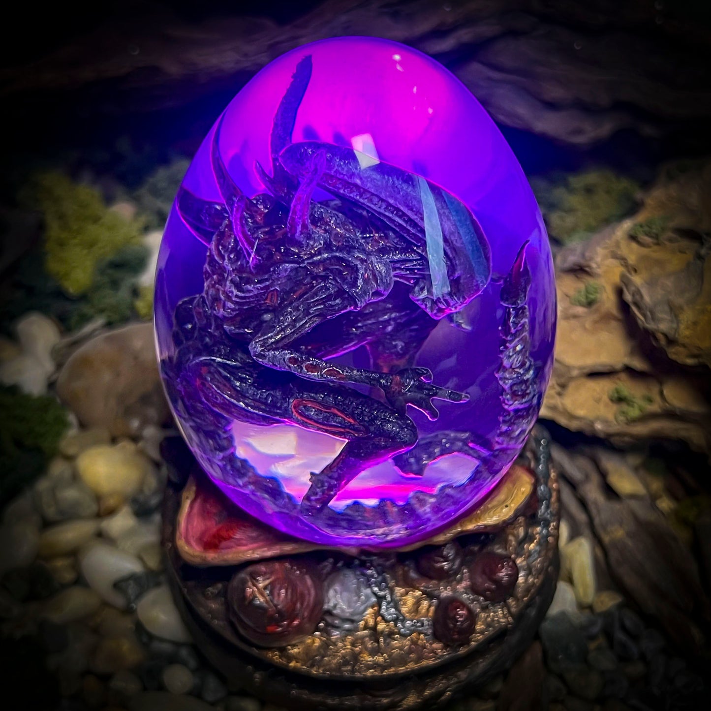 Space Monster Hatchlight