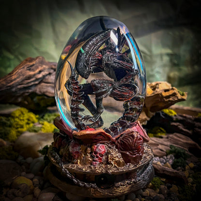 Space Monster Hatchlight