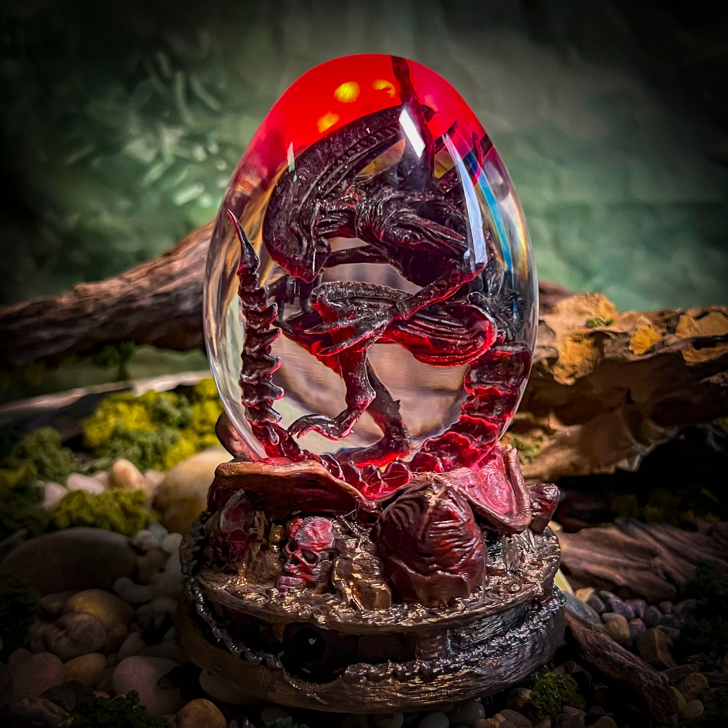 Space Monster Hatchlight