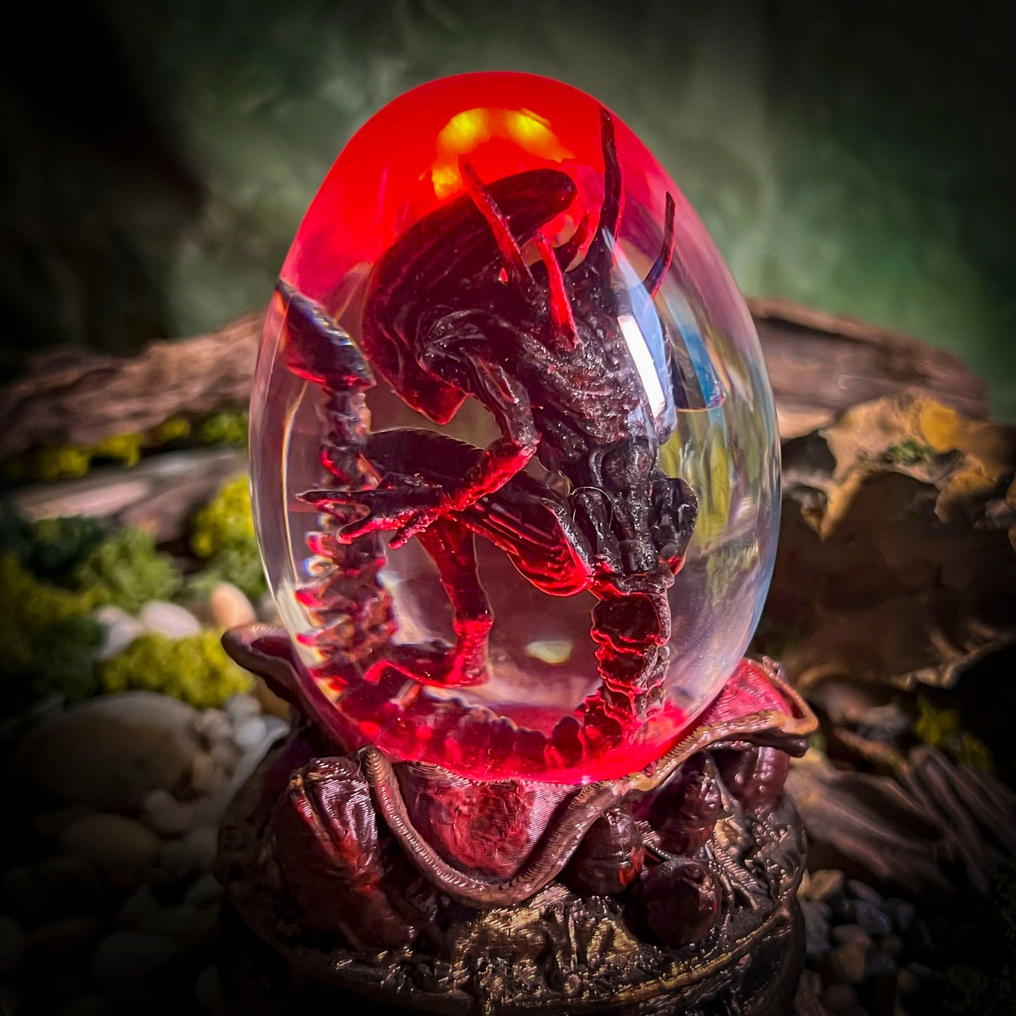 Space Monster Hatchlight