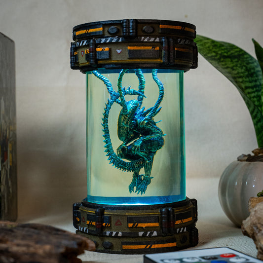 Alien Xenomorph Biolab Resin Lamp V1