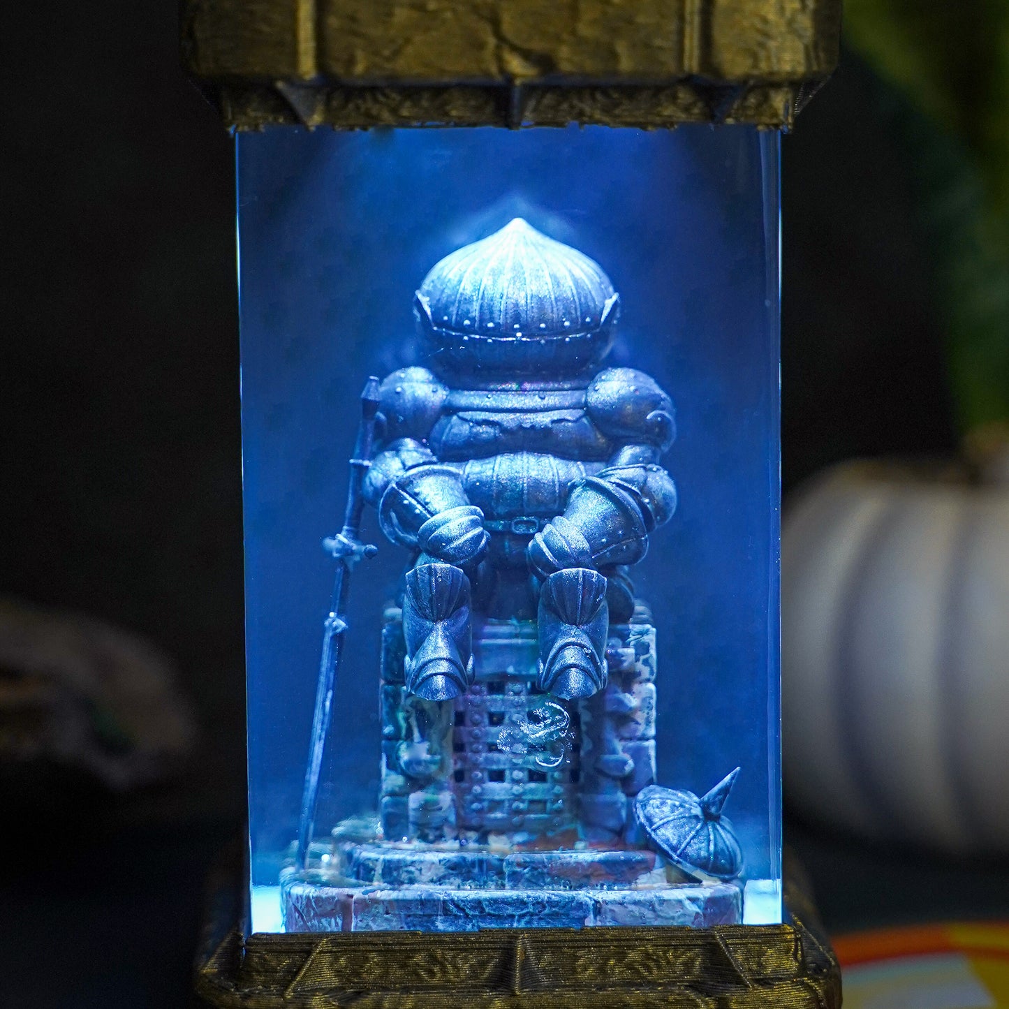 Dark Souls - Siegmeyer of Catarina Handmade Epoxy Lamp