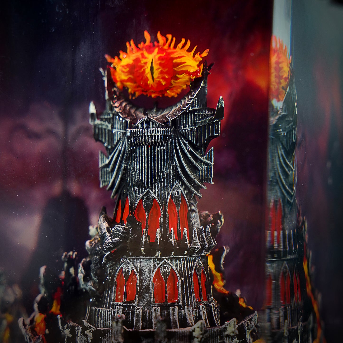 Barad-dûr in lord of the rings lamp