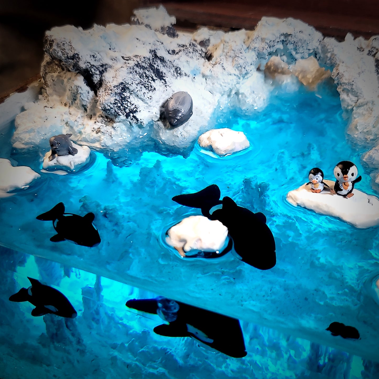 Penguin Night Light