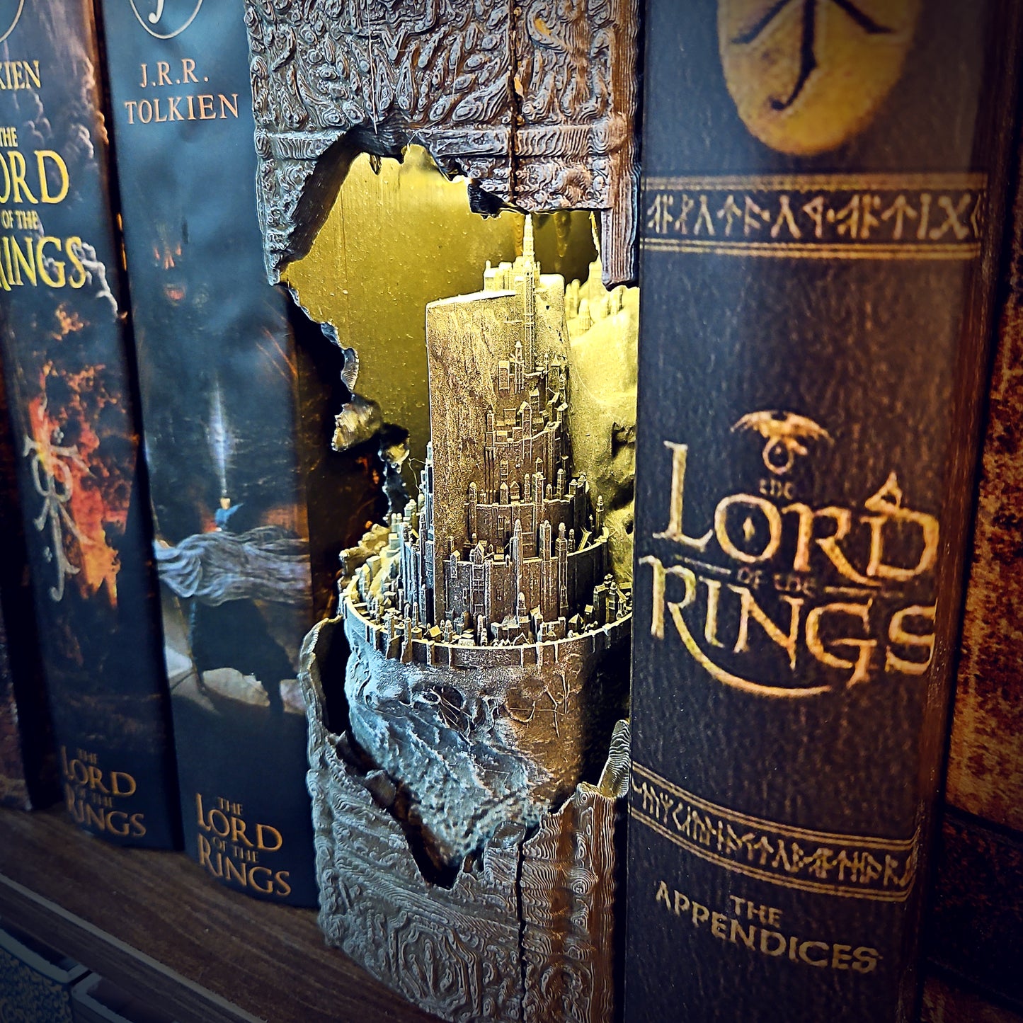 LOTR Book Nook – Handmade Diorama ( Minas Tirith )