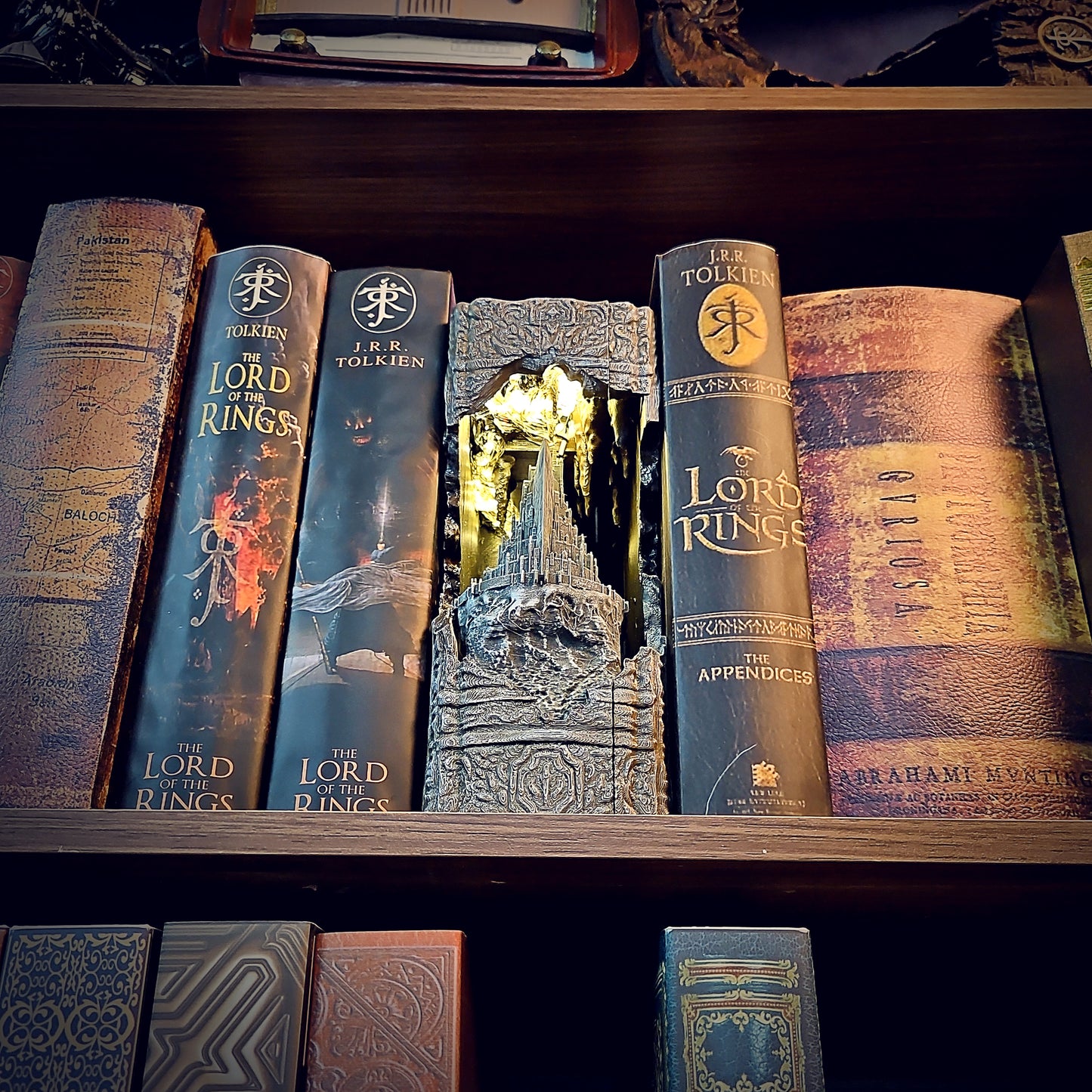 LOTR Book Nook – Handmade Diorama ( Minas Tirith )