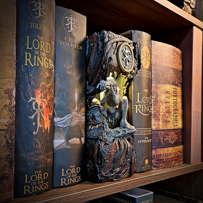 LOTR Book Nook – Handmade Diorama ( Golum )