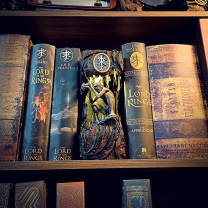 LOTR Book Nook – Handmade Diorama ( Golum )