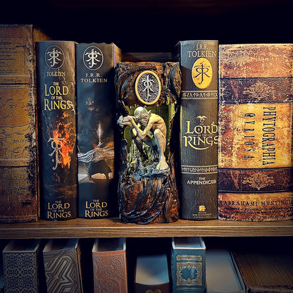 LOTR Book Nook – Handmade Diorama ( Golum )