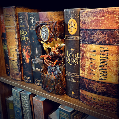 LOTR Book Nook – Handmade Diorama