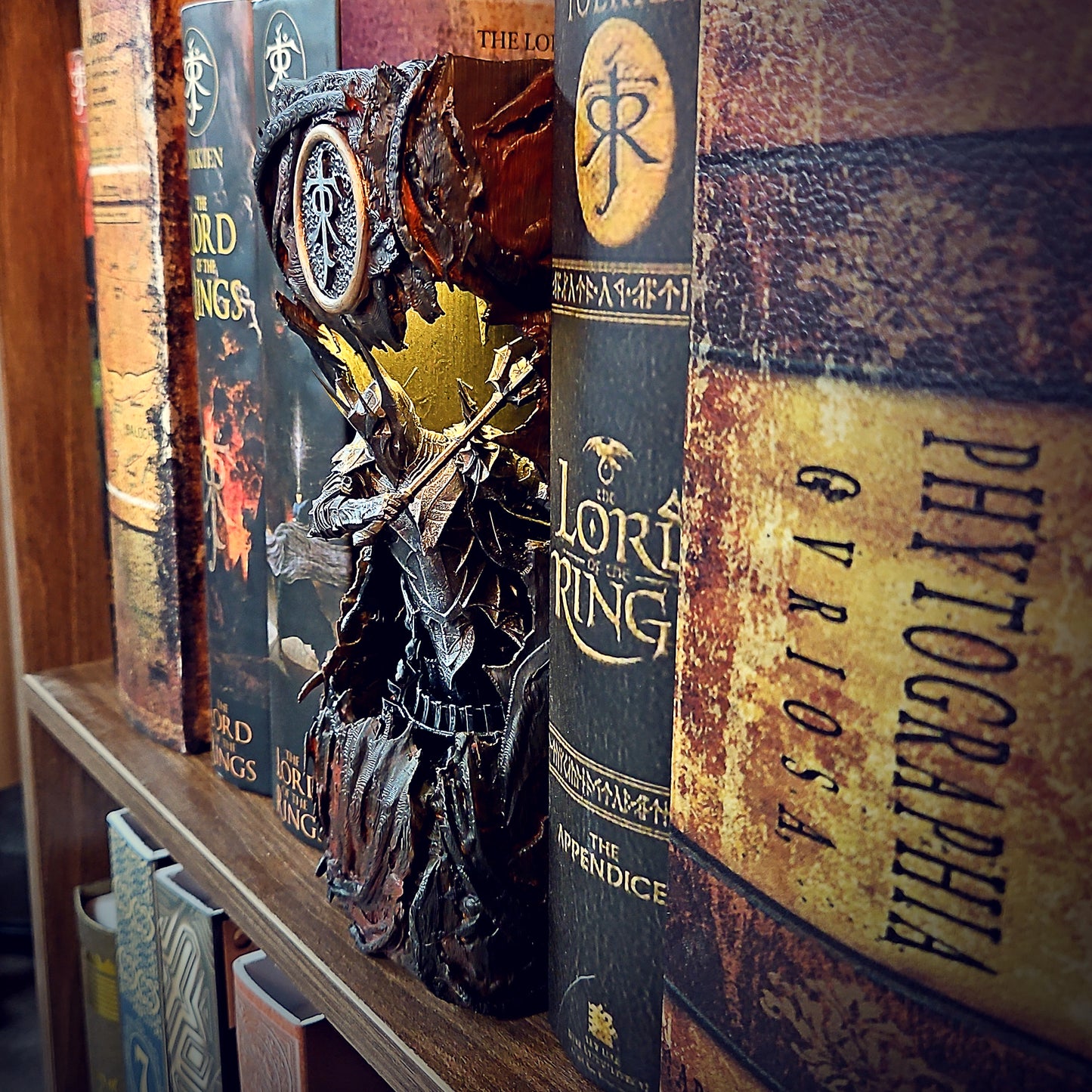 LOTR Book Nook – Handmade Diorama ( Sauron )