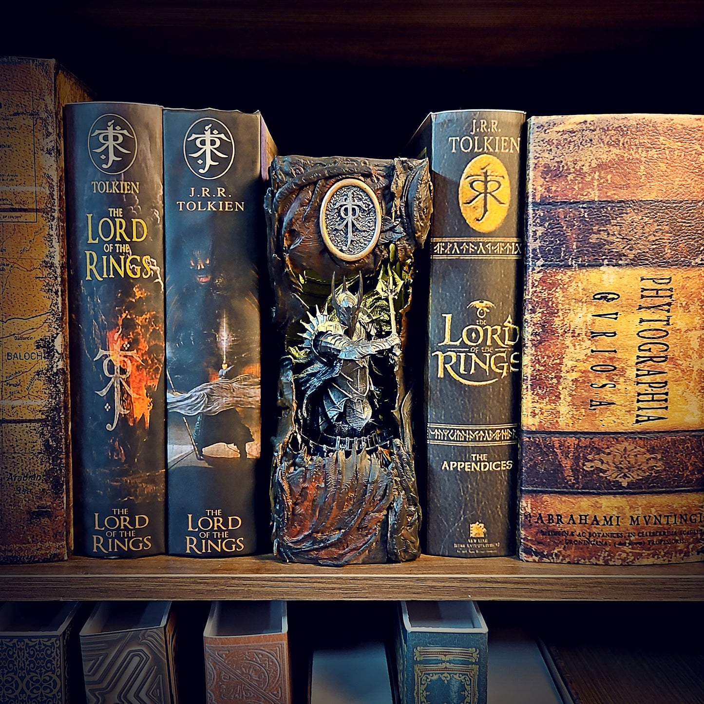 LOTR Book Nook – Handmade Diorama ( Sauron )