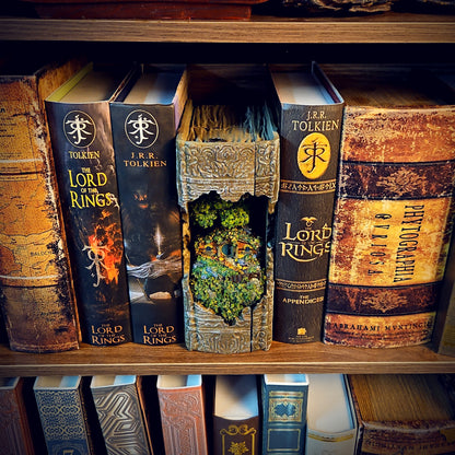 LOTR Book Nook – Handmade Diorama ( Hobbit )