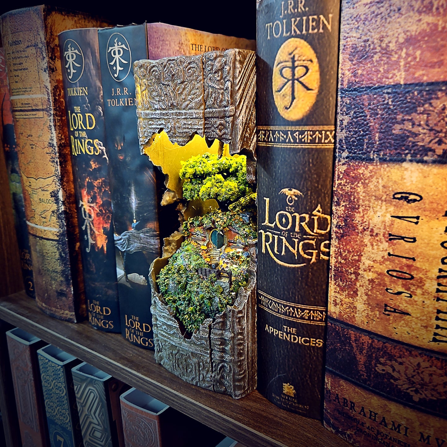 LOTR Book Nook – Handmade Diorama ( Hobbit )