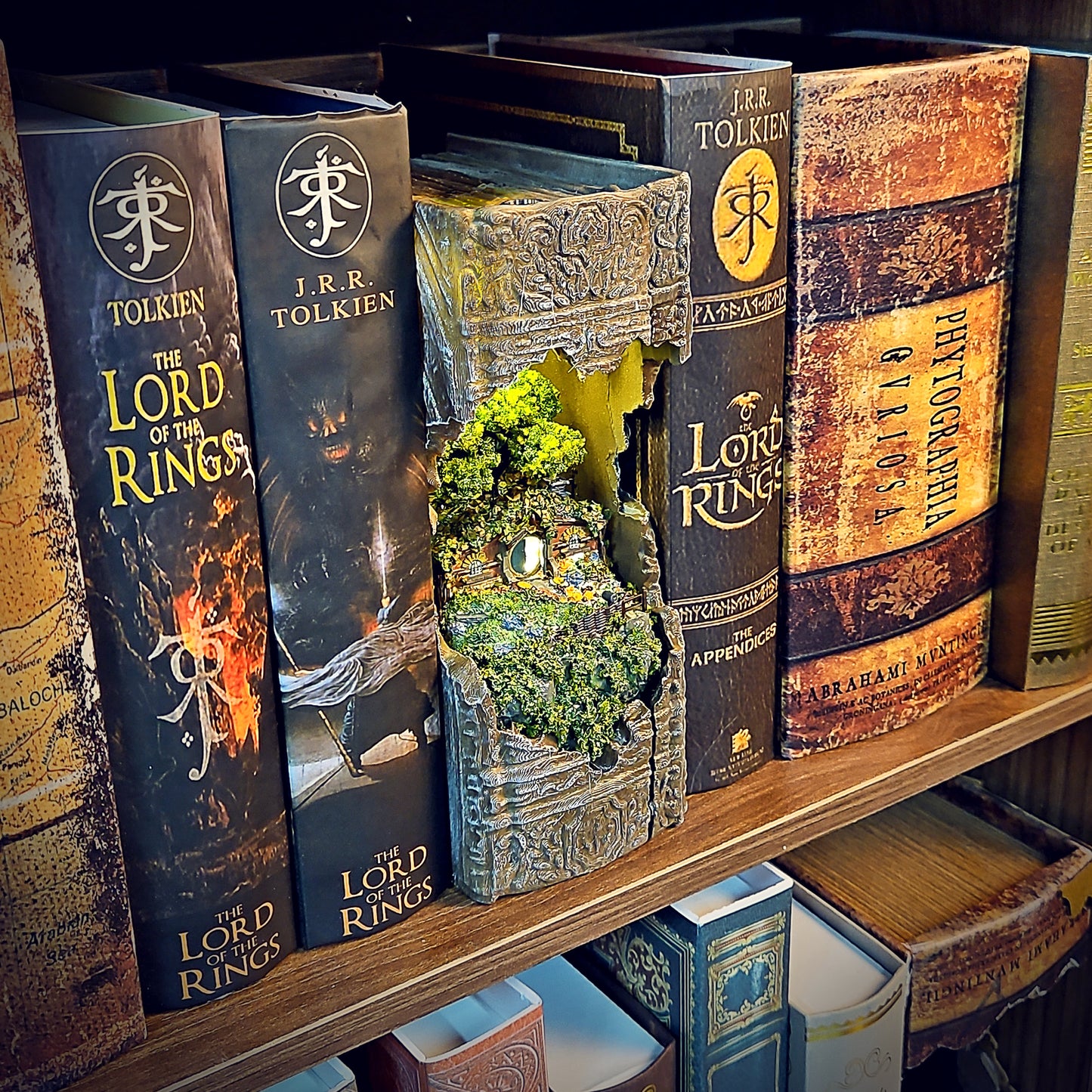 LOTR Book Nook – Handmade Diorama ( Hobbit )