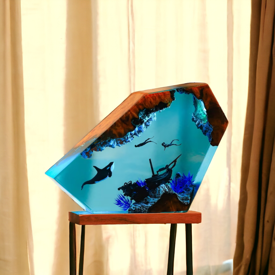 Orca Killer Whale - Epoxy Resin Lamp