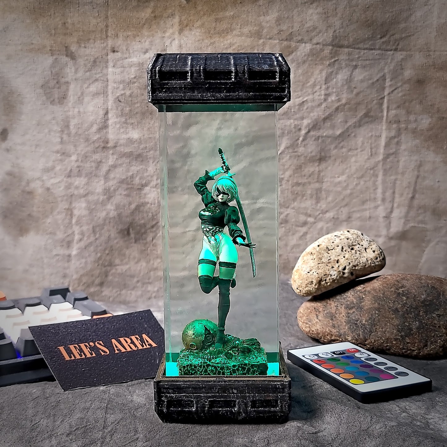 2B Nier Automata resin lamp