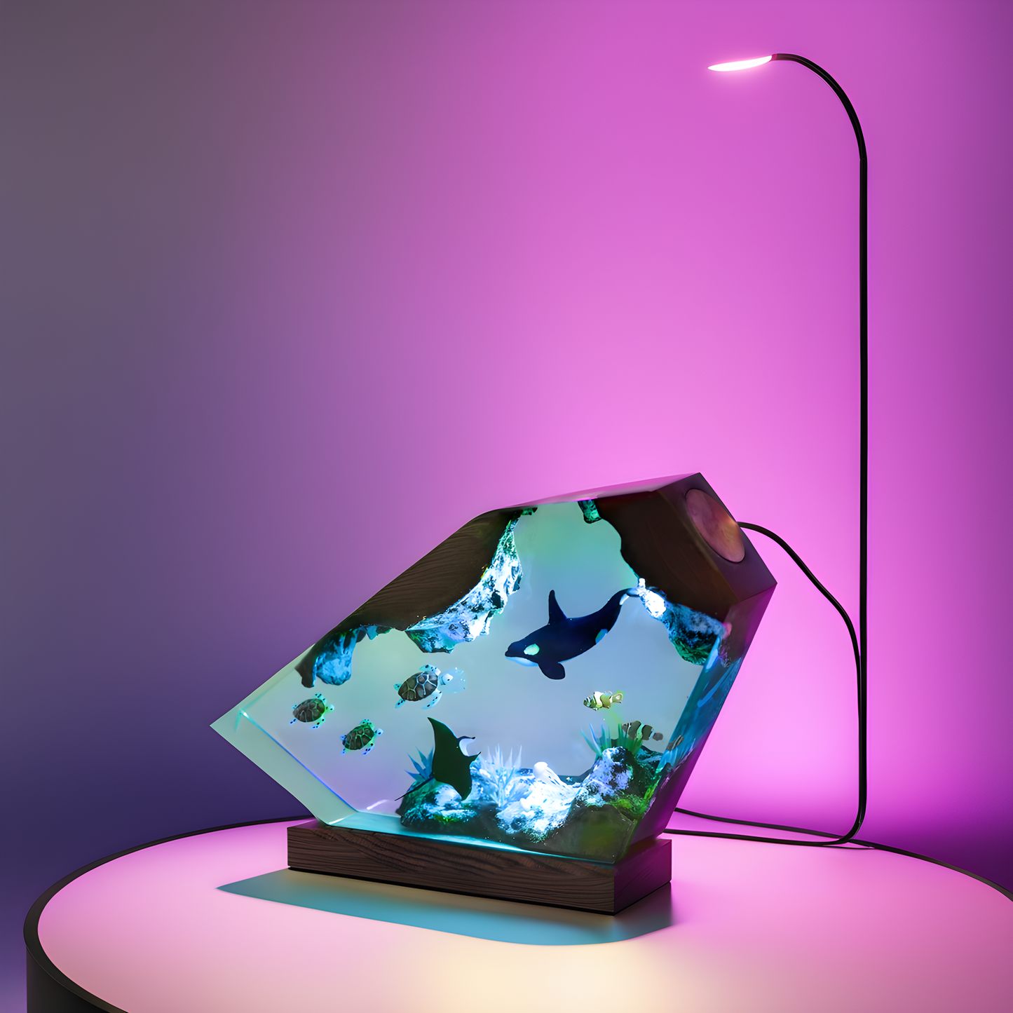 Orcinus orca style - Epoxy Resin Lamp