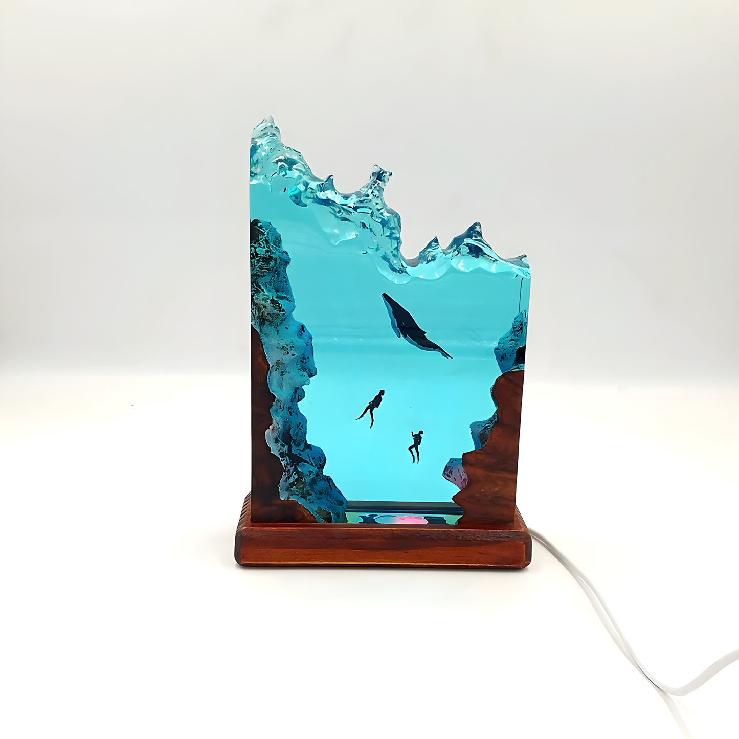 Orcinus orca - Epoxy Resin Lamp