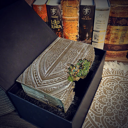 LOTR Book Nook – Handmade Diorama ( Hobbit )